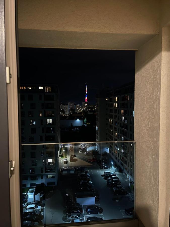 Gold Luxury Apartment Close To Presidential Palace Bukares Bagian luar foto